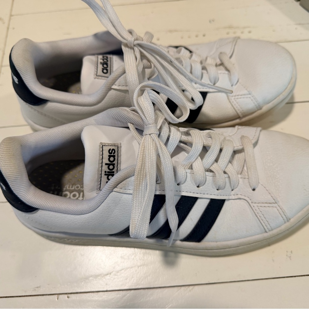 adidas White Sneakers with black Stripes